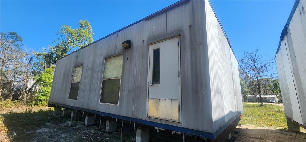 2228 Turkey Oak Road Perry, FL 32348 - Photo 4 of 76 a view of balcony with furniture