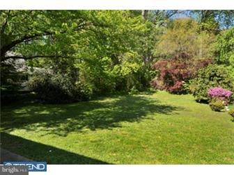 655 Ellis Road Havertown, PA 19083 - Photo 12 of 12 Exterior Back