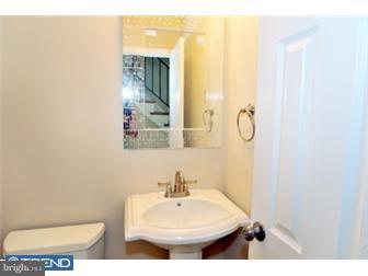 655 Ellis Road Havertown, PA 19083 - Photo 8 of 12 Bathroom
