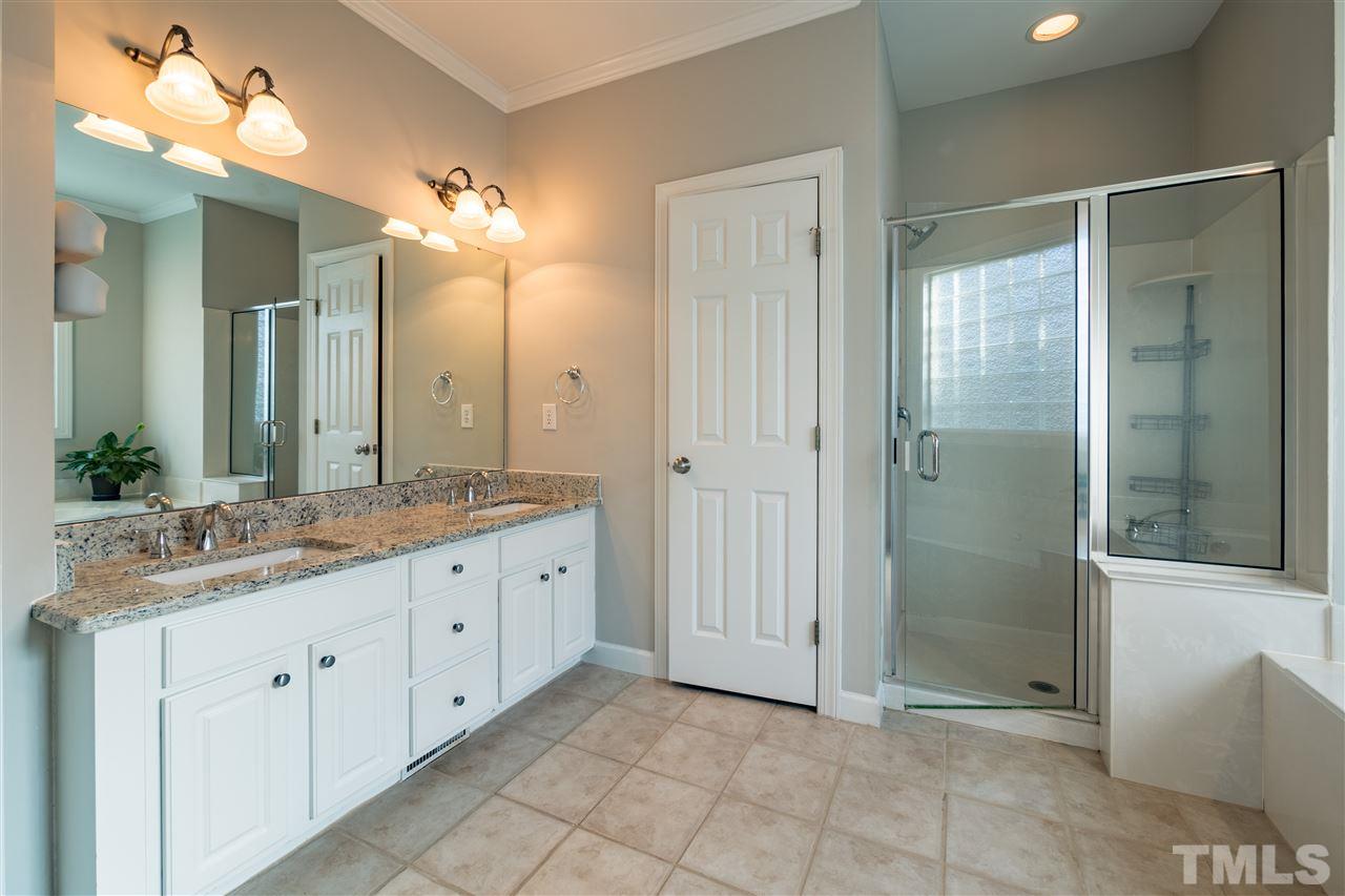 12733 Amoretto Way Raleigh, NC 27613 - Photo 14 of 30