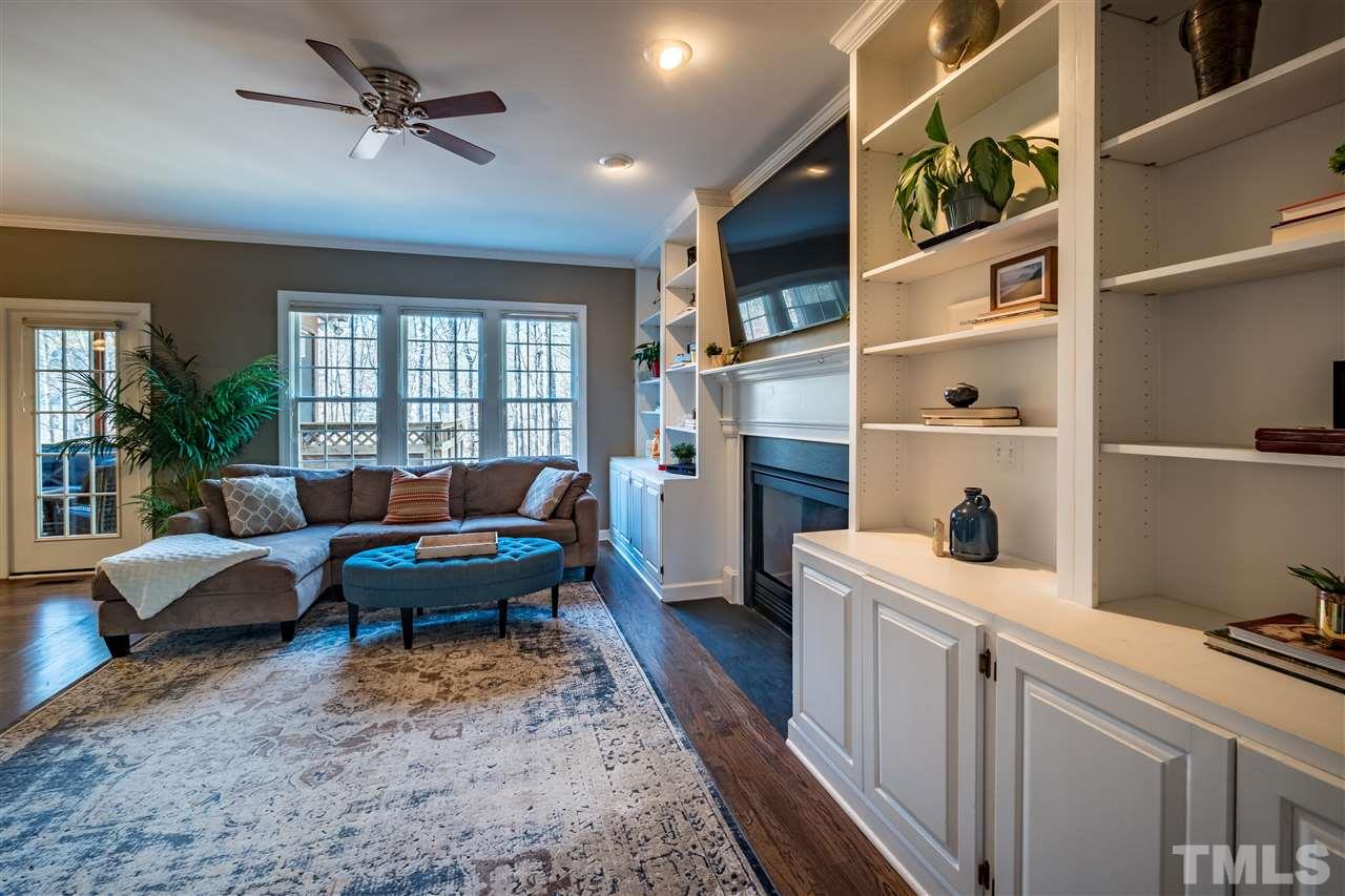 12733 Amoretto Way Raleigh, NC 27613 - Photo 4 of 30