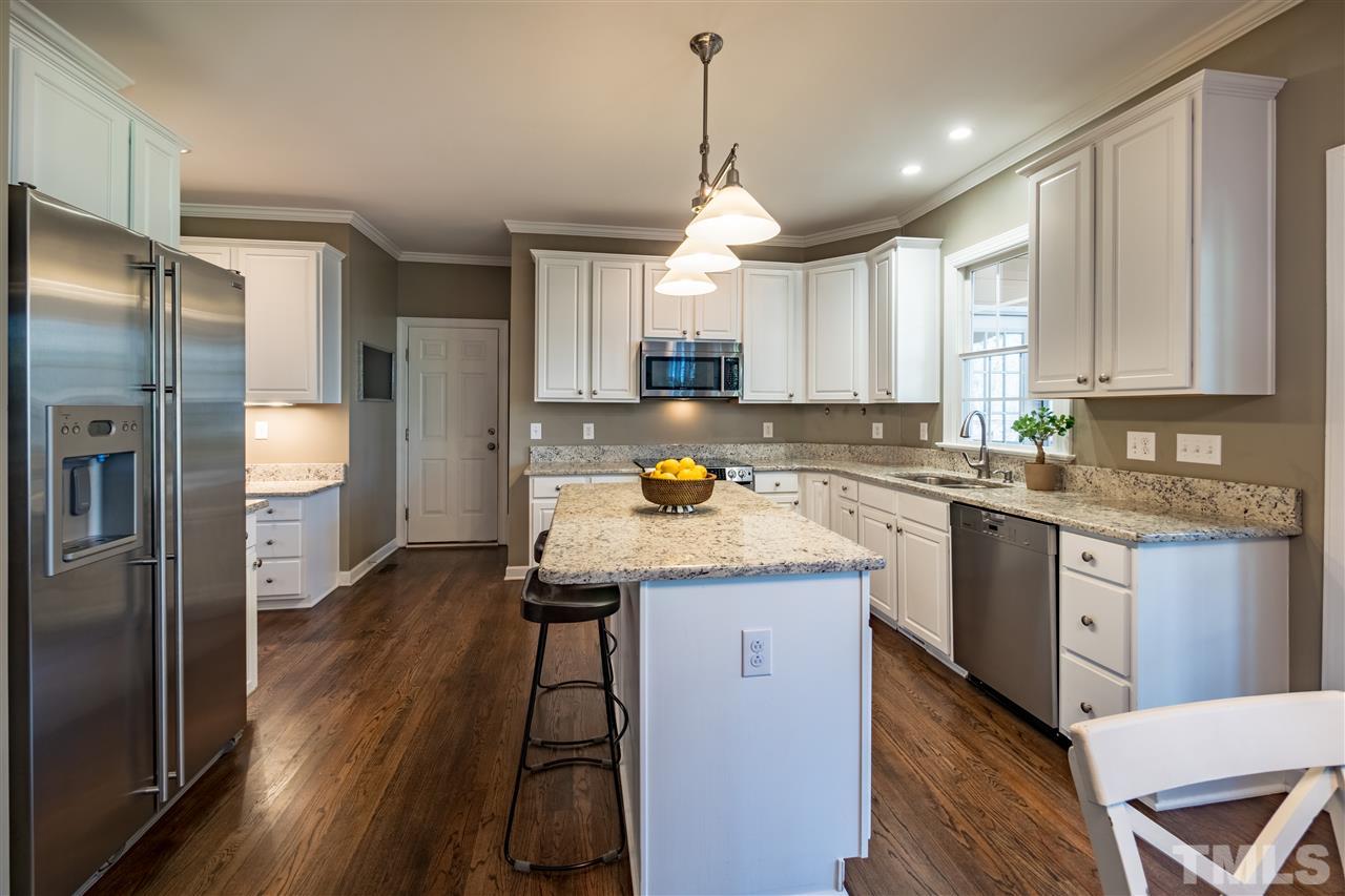 12733 Amoretto Way Raleigh, NC 27613 - Photo 8 of 30