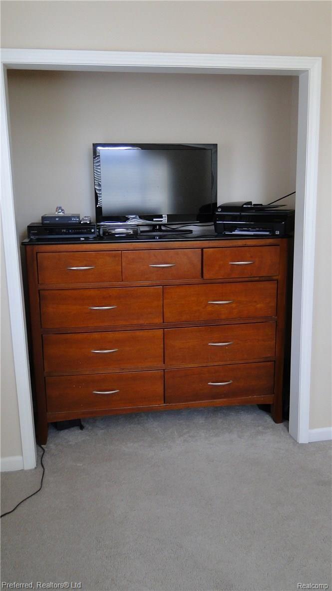 41496 Glade Road, Unit 58 Canton, MI 48187 - Photo 32 of 39 2ND CLOSET IN MASTER