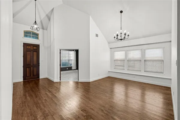 $2,400 | 1102 Brigham Drive, Forney, TX 75126