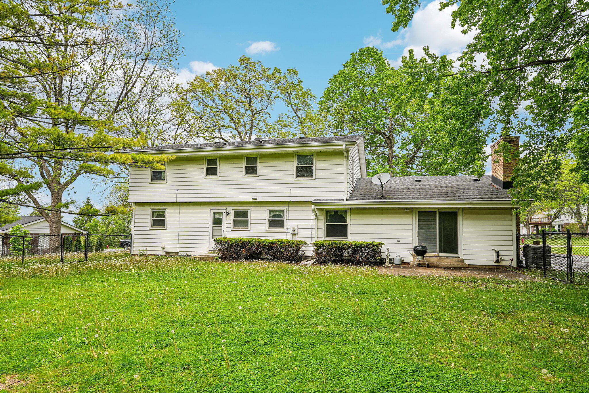 14745 Timberidge Trail Brookfield, WI 53005 - Photo 49 of 72 49-web-or-mls-Timberidge Trail-S1905-049