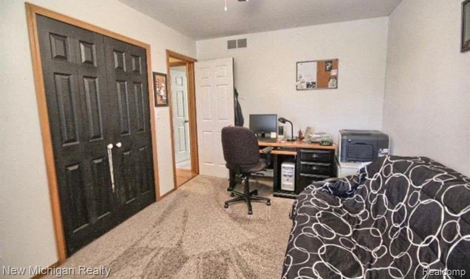 1184 Baker Road Fenton, MI 48430 - Photo 34 of 53