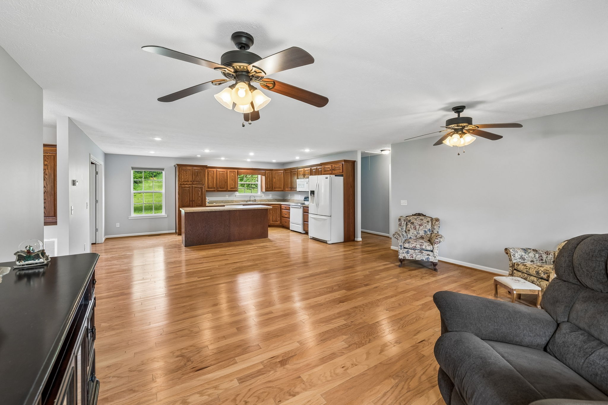 4205 Browning Branch Road Bethpage, TN 37022 - Photo 5 of 30 Gallery Image 5