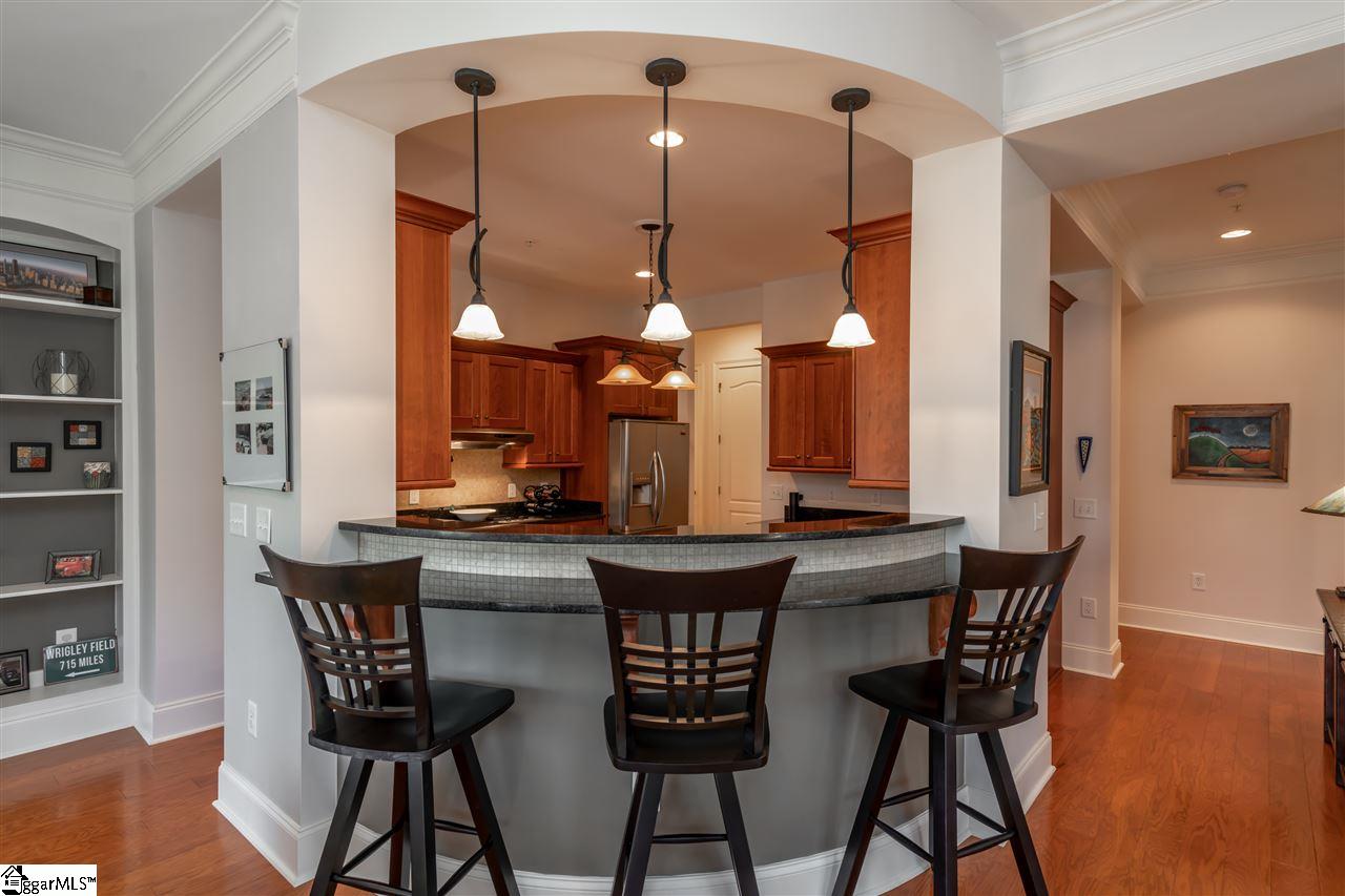 176 Ridgeland Drive, Unit 300 Greenville, SC 29601 - Photo 10 of 23