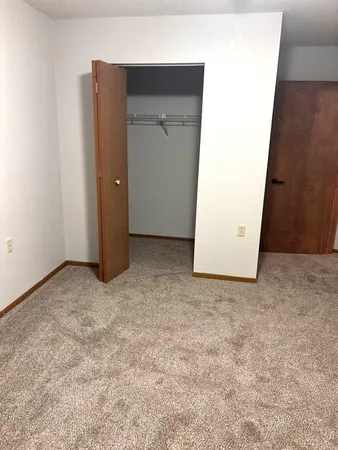 $686 | 1421 Lake Avenue Northwest, Unit 410, Willmar, MN 56201