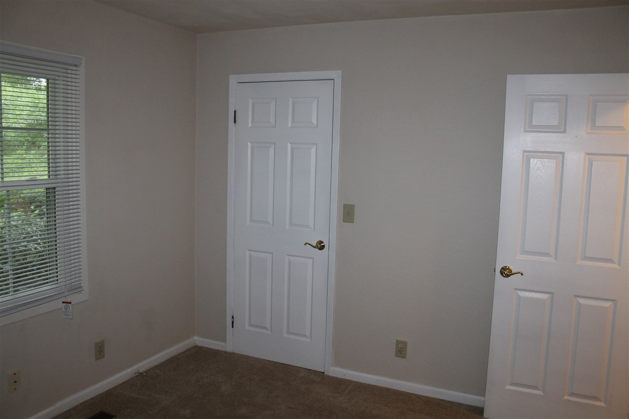 7902 North Radnor Road Peoria, IL 61614 - Photo 11 of 23