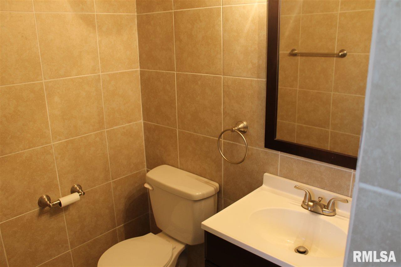 7902 North Radnor Road Peoria, IL 61614 - Photo 16 of 23