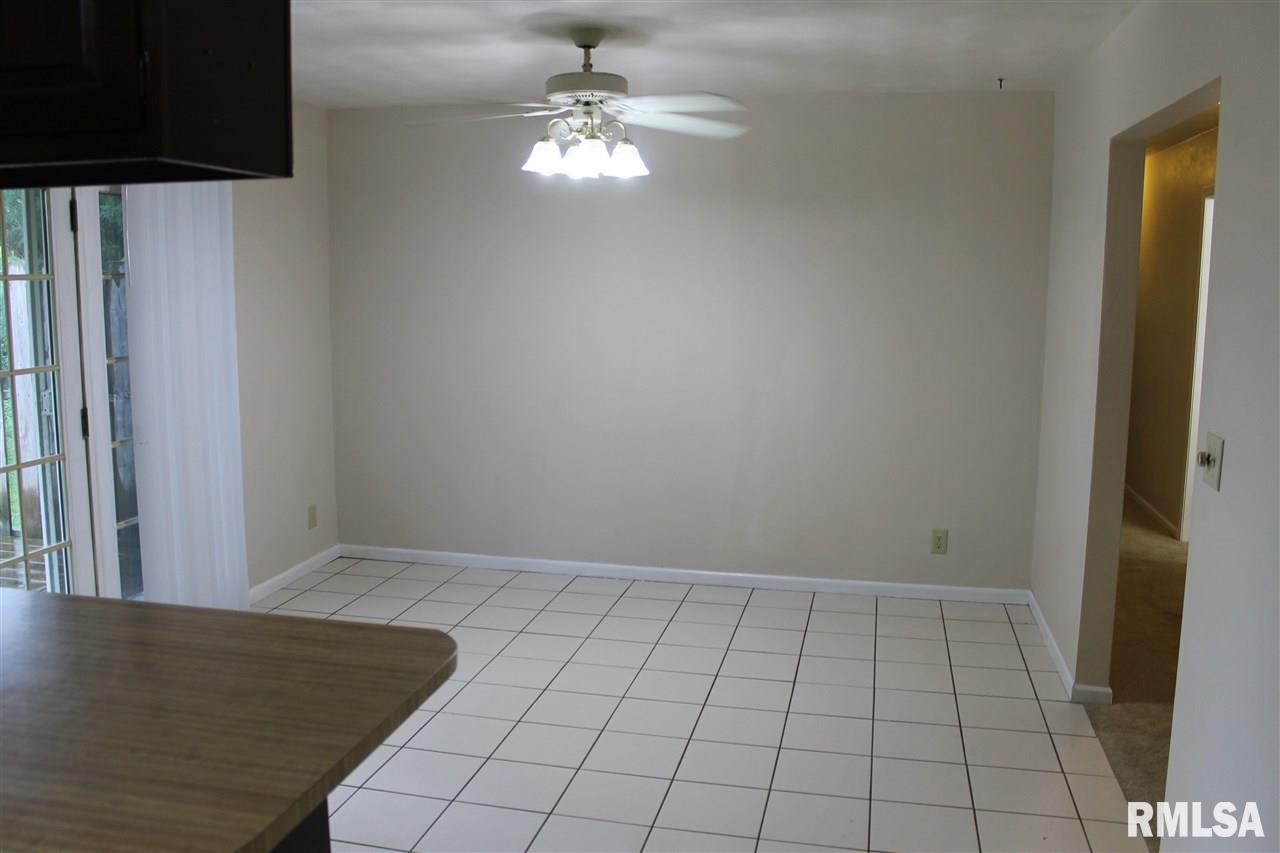 7902 North Radnor Road Peoria, IL 61614 - Photo 7 of 23