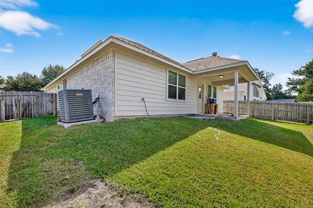 $2,000 | 707 Paradise Lane, Montgomery, TX 77356