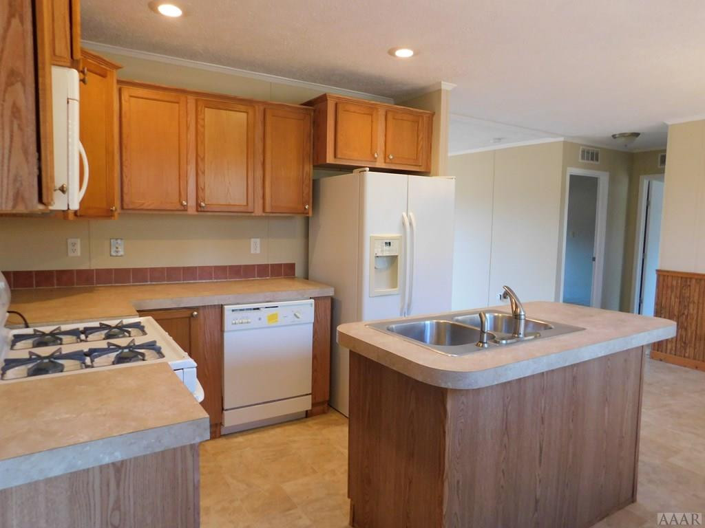 1052 Scott Road Elizabeth City, NC 27909 - Photo 9 of 25 KITCHEN