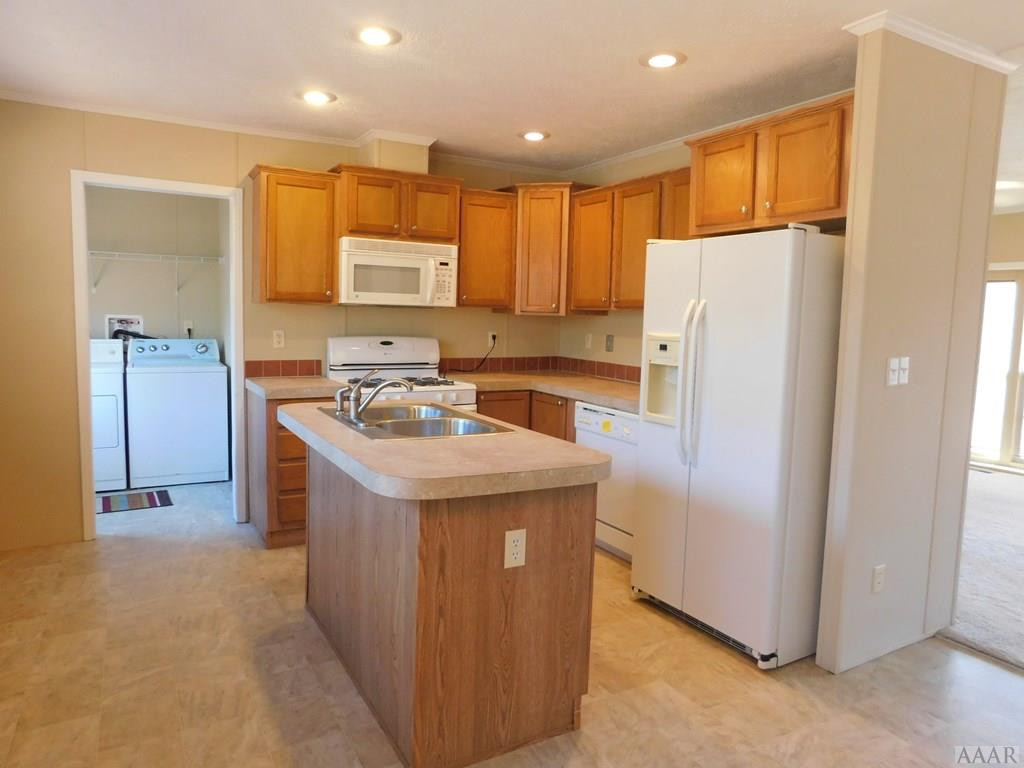 1052 Scott Road Elizabeth City, NC 27909 - Photo 10 of 25 KITCHEN