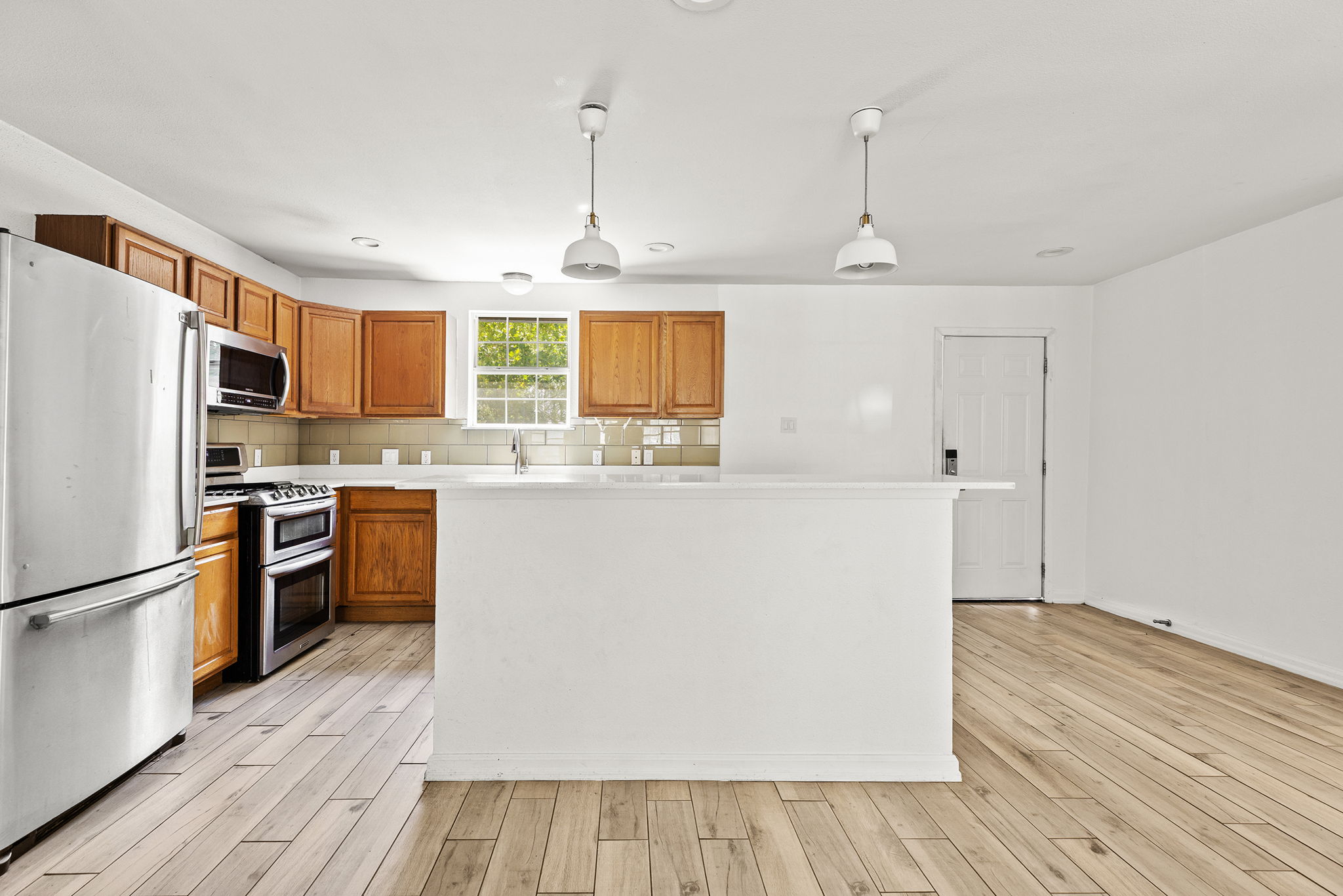 5307 Ledesma Road Austin, TX 78721 - Photo 6 of 36