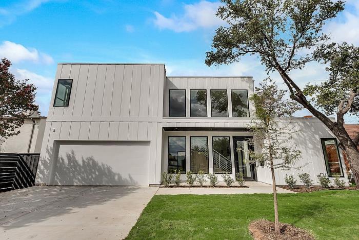 3941 Adrian Drive Dallas, TX 75209 - Photo 13 of 28