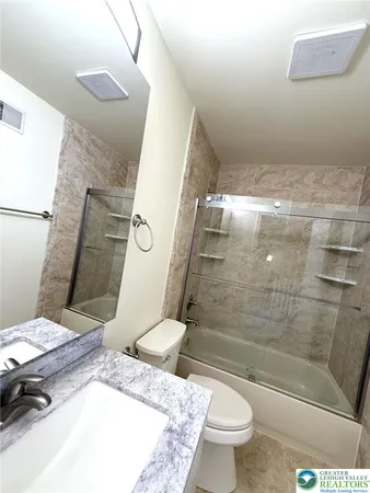 $469,900 | 5527 Spring Ridge Drive West, Lower Macungie Township, PA 18062