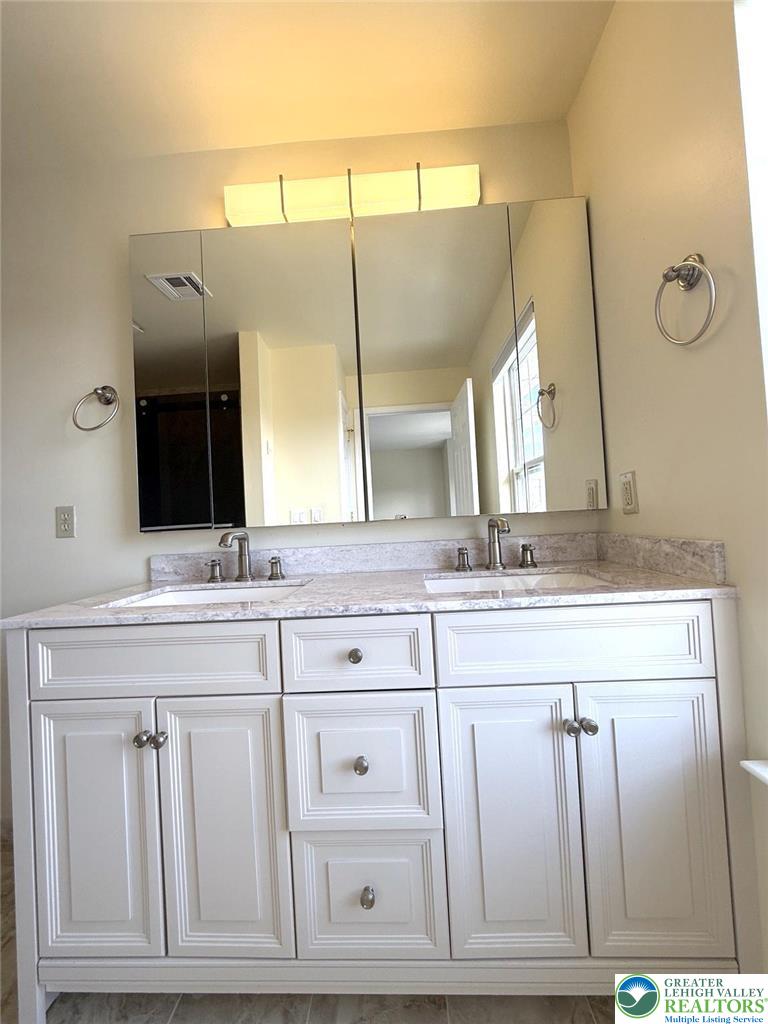 5527 Spring Ridge Drive West Lower Macungie Township, PA 18062 - Photo 13 of 26