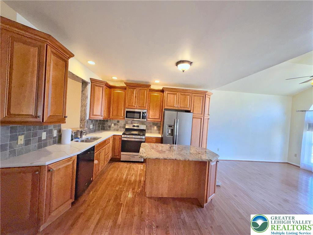 5527 Spring Ridge Drive West Lower Macungie Township, PA 18062 - Photo 14 of 26