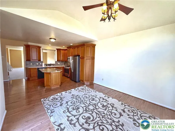 $469,900 | 5527 Spring Ridge Drive West, Lower Macungie Township, PA 18062