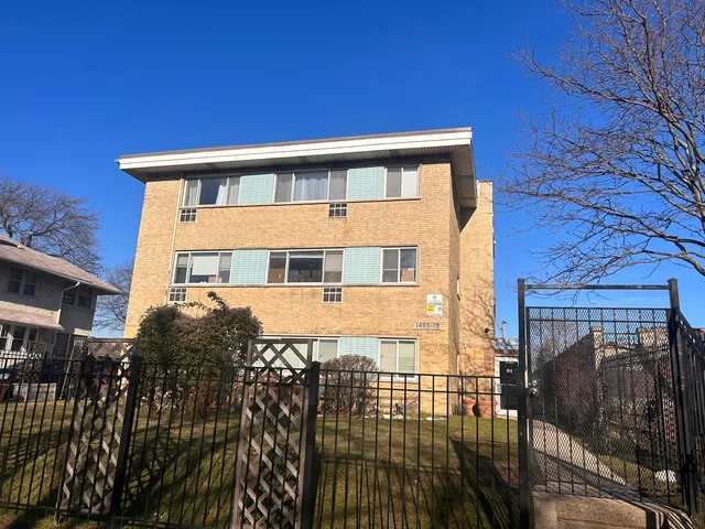 $1,300 | 1410 West Juneway Terrace, Unit 2B, Chicago, IL 60626