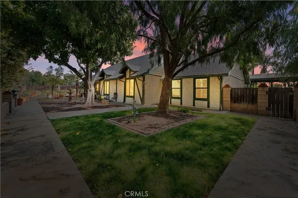 $899,888 | 16872 Iris Avenue, Riverside, CA 92504