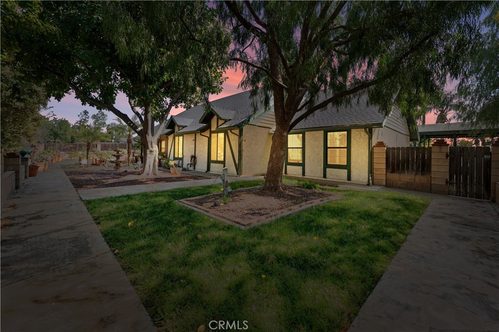 16872 Iris Avenue Riverside, CA 92504 - Photo 1 of 45