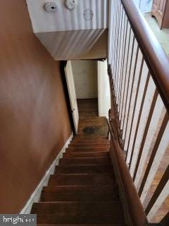 904 Wicklow Road Baltimore, MD 21229 - Photo 13 of 18