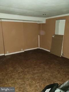 904 Wicklow Road Baltimore, MD 21229 - Photo 6 of 18