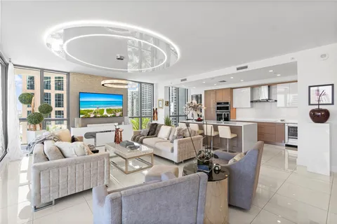 $1,495,000 | 100 East Las Olas Boulevard, Unit 1901, Fort Lauderdale, FL 33301