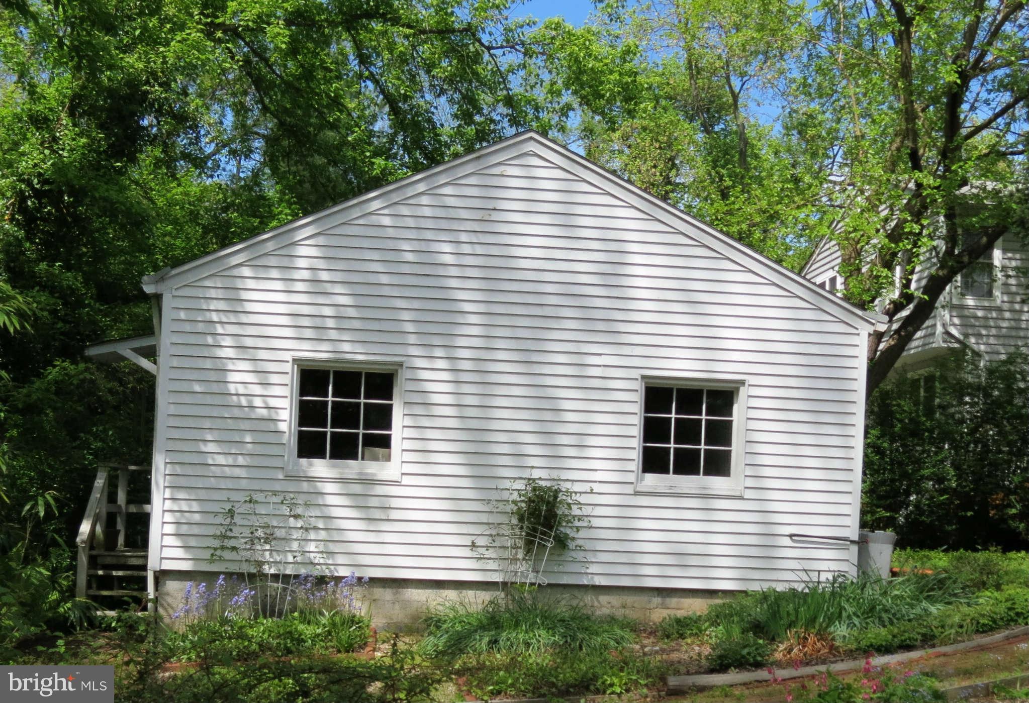 2801 Spencer Road Chevy Chase, MD 20815 - Photo 4 of 28 Exterior (General)