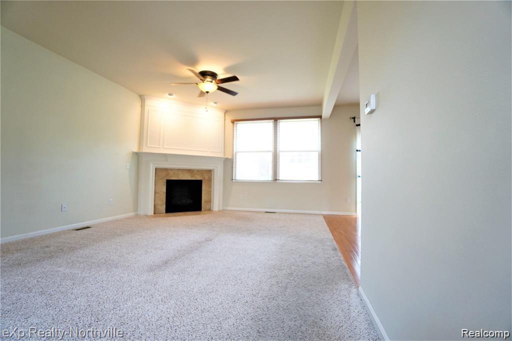 28385 Declaration Drive Novi, MI 48377 - Photo 5 of 21