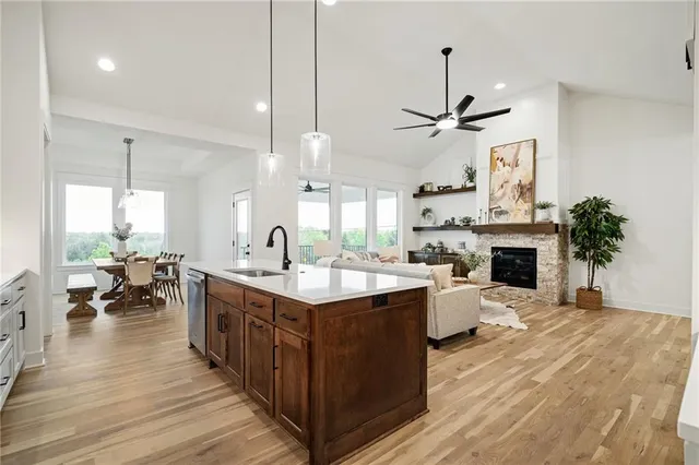 $706,800 | 25174 West 141st Street, Olathe, KS 66061