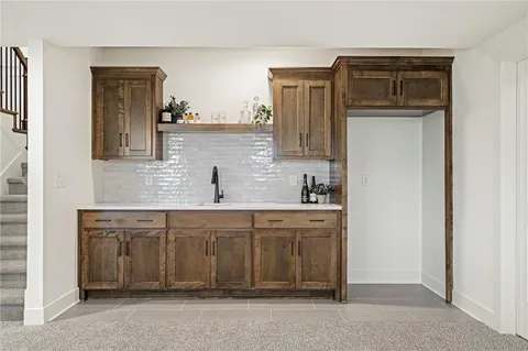 $706,800 | 25174 West 141st Street, Olathe, KS 66061