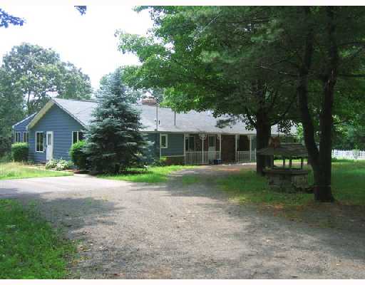 353 Nipmuc Road Scituate, RI 02825 - Photo 1 of 8 Exterior Front.