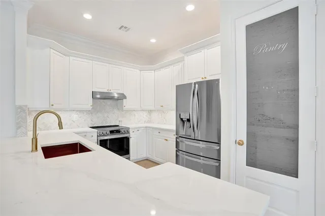 $975,000 | 3909 Northeast 21st Avenue, Unit 1, Fort Lauderdale, FL 33308