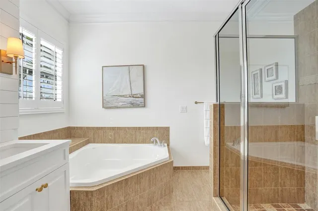 $975,000 | 3909 Northeast 21st Avenue, Unit 1, Fort Lauderdale, FL 33308