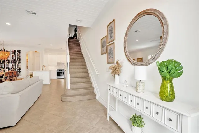 $975,000 | 3909 Northeast 21st Avenue, Unit 1, Fort Lauderdale, FL 33308