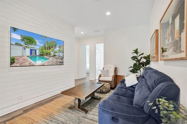 $975,000 | 3909 Northeast 21st Avenue, Unit 1, Fort Lauderdale, FL 33308