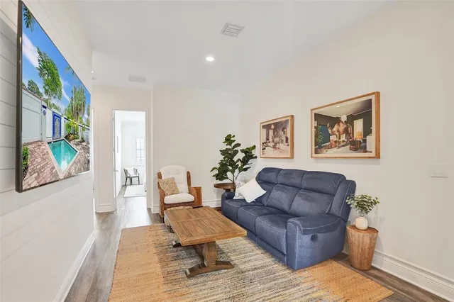 $975,000 | 3909 Northeast 21st Avenue, Unit 1, Fort Lauderdale, FL 33308