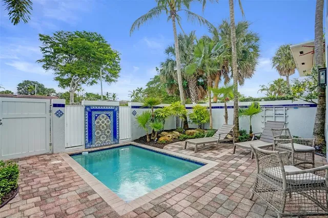 $975,000 | 3909 Northeast 21st Avenue, Unit 1, Fort Lauderdale, FL 33308