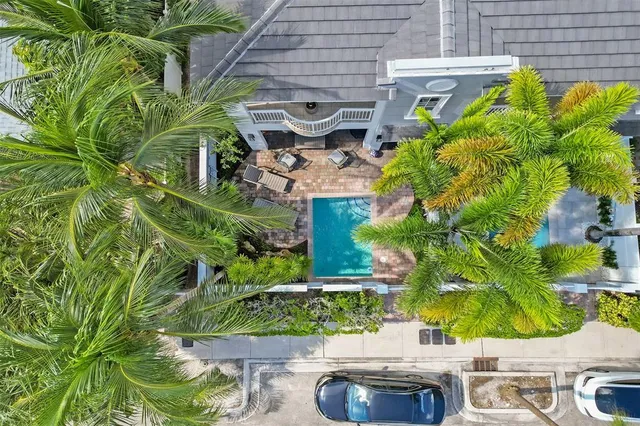 $975,000 | 3909 Northeast 21st Avenue, Unit 1, Fort Lauderdale, FL 33308