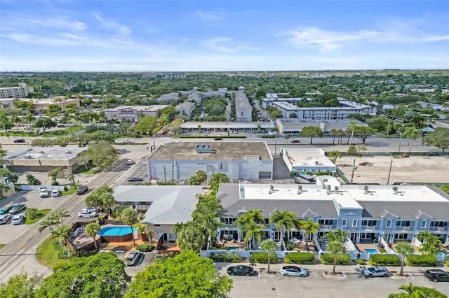 $975,000 | 3909 Northeast 21st Avenue, Unit 1, Fort Lauderdale, FL 33308