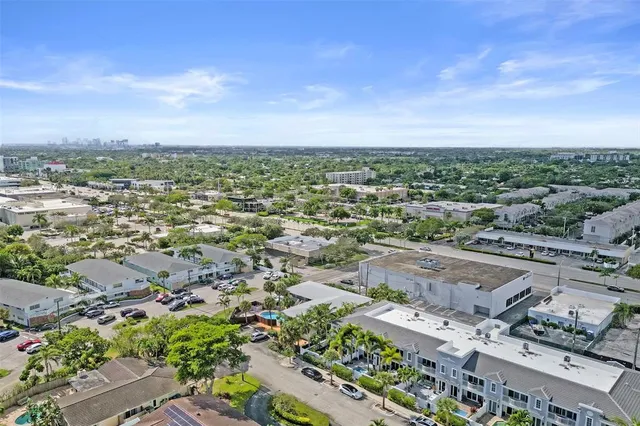 $975,000 | 3909 Northeast 21st Avenue, Unit 1, Fort Lauderdale, FL 33308