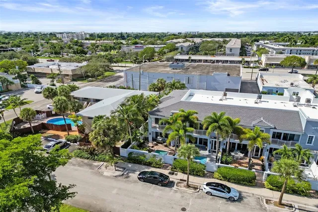 $975,000 | 3909 Northeast 21st Avenue, Unit 1, Fort Lauderdale, FL 33308