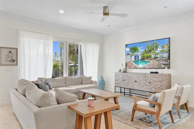 $975,000 | 3909 Northeast 21st Avenue, Unit 1, Fort Lauderdale, FL 33308