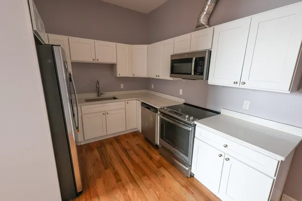 $2,200 | 66 Main Street, Unit 2D, Taunton, MA 02780