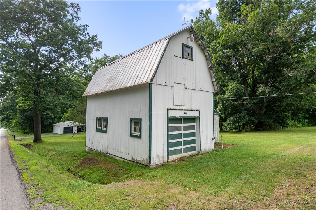 6139 Tucker Road Sparta, NY 14437 - Photo 10 of 40