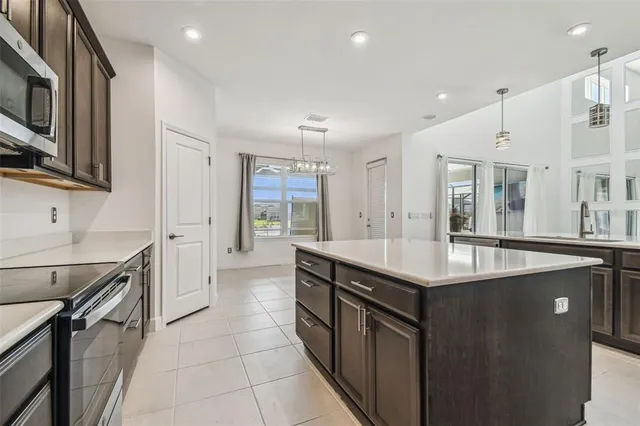 $750,000 | 7024 Bradbury Circle, Wesley Chapel, FL 33545